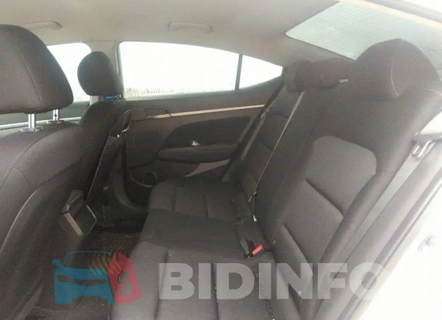 KMHD84LF5HU115985 Photo# 8