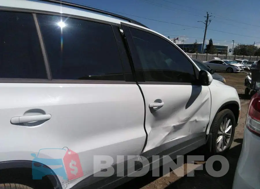 WVGJV7AX7FW503052 Photo# 6