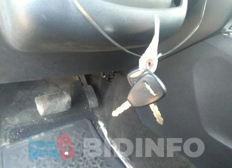 1C4NJCAB2FD418307 Photo# 11