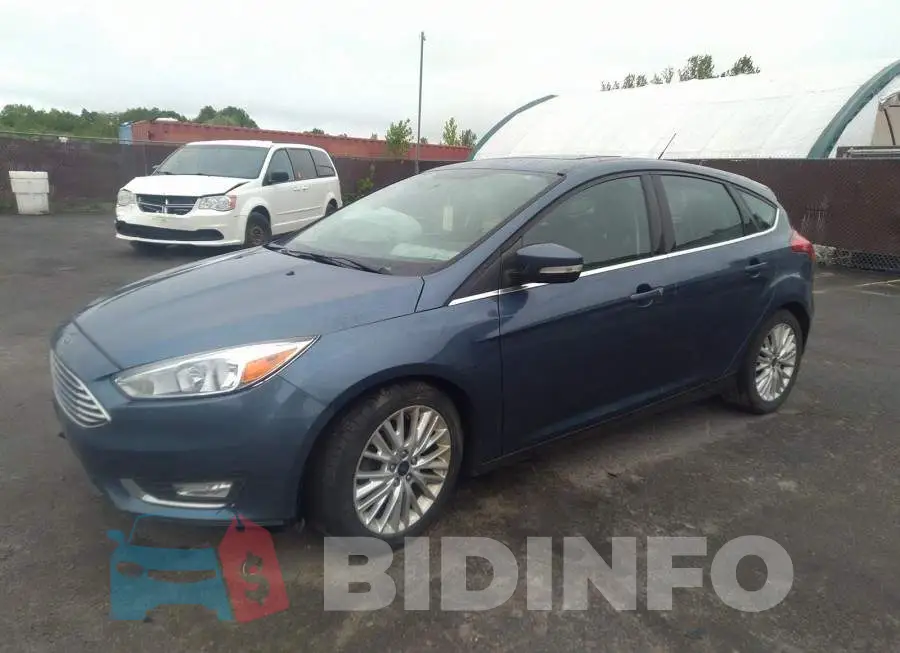 1FADP3N20JL253379 Photo# 2