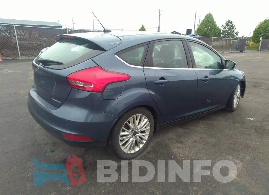 1FADP3N20JL253379 Photo# 4
