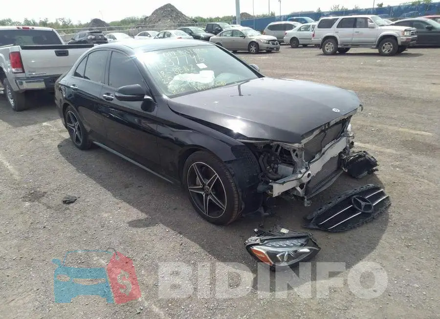 55SWF4KB3JU251613 Photo# 1