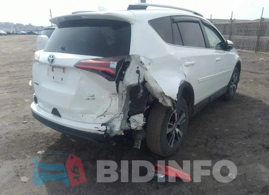 2T3BFREV8JW836426 Photo# 4