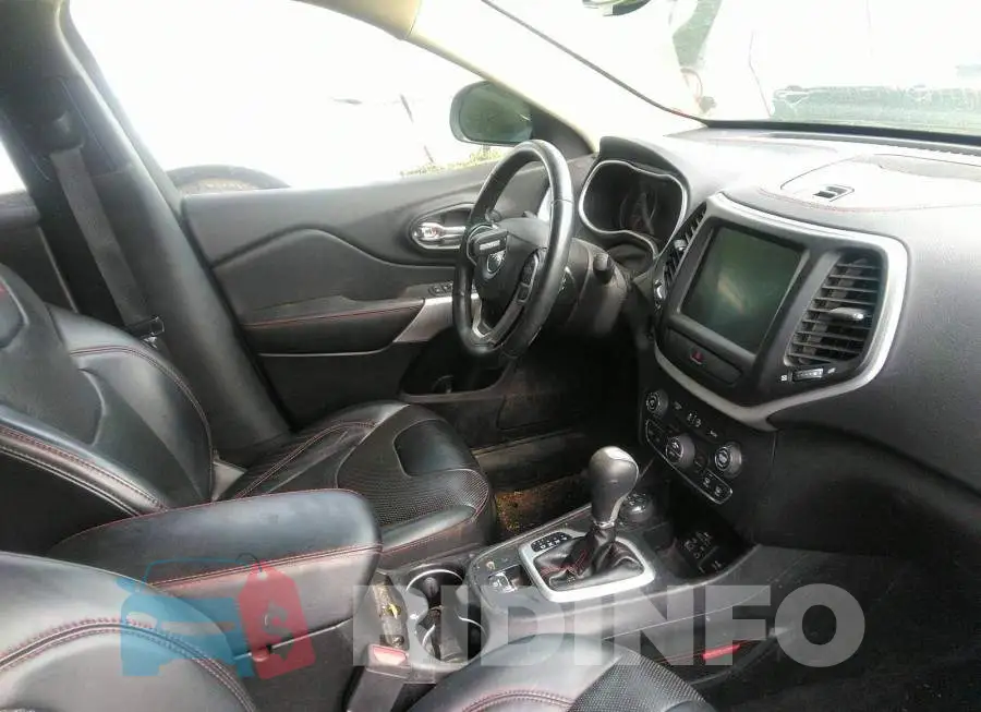1C4PJMBS9HW576373 Photo# 5