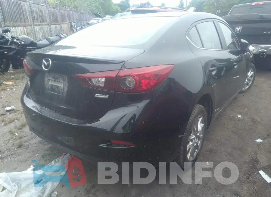 3MZBN1T7XHM144881 Photo# 4