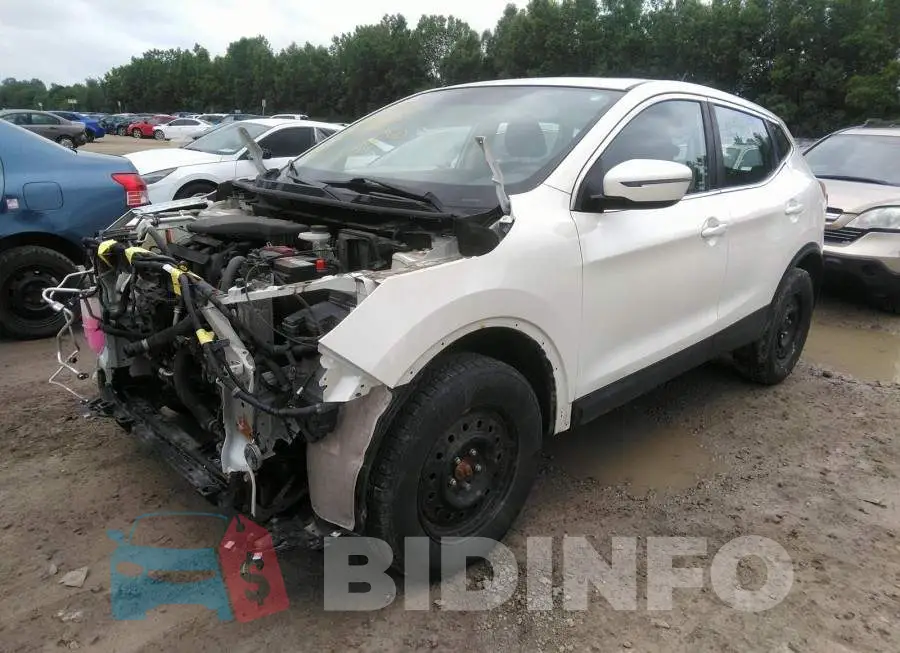 JN1BJ1CR3HW115743 Photo# 2