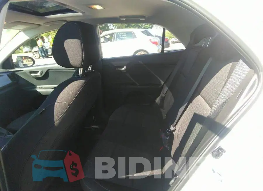 3KPA25AD2ME405559 Photo# 8