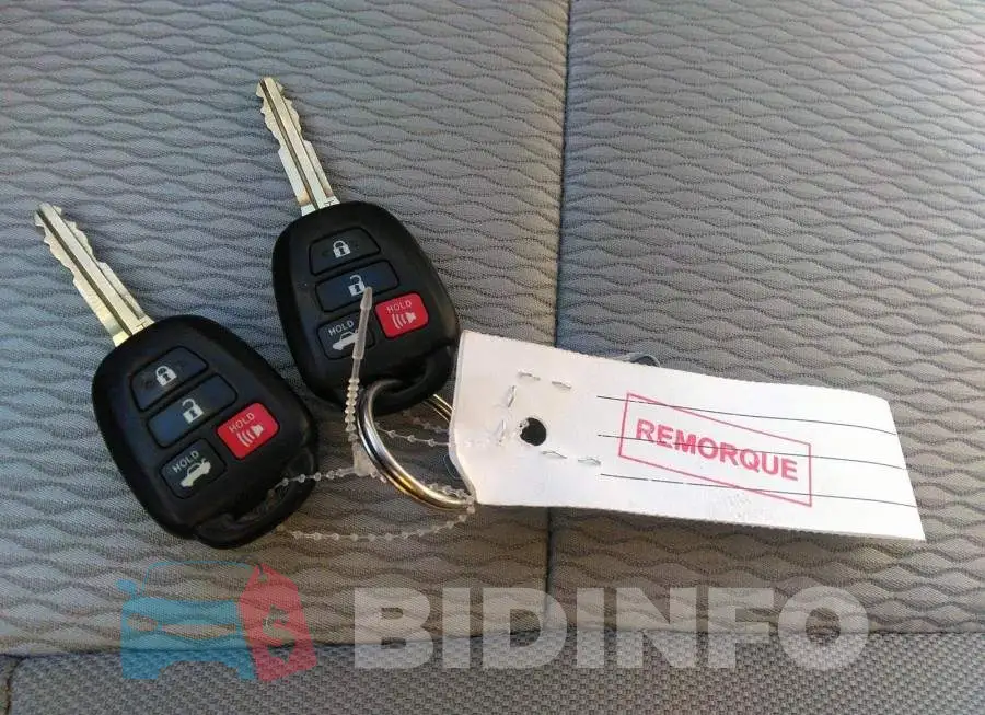 2T1BURHE0GC744294 Photo# 11