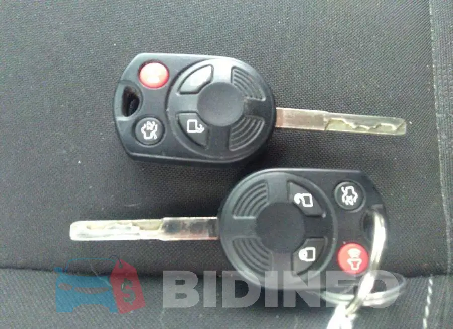 1FADP3F22FL265636 Photo# 11