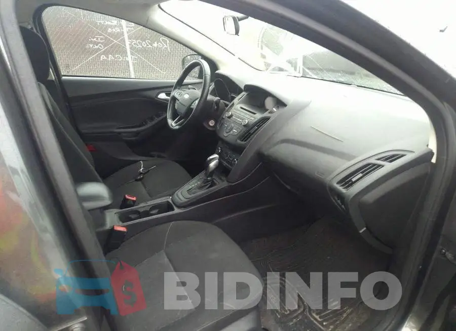 1FADP3F22FL265636 Photo# 5