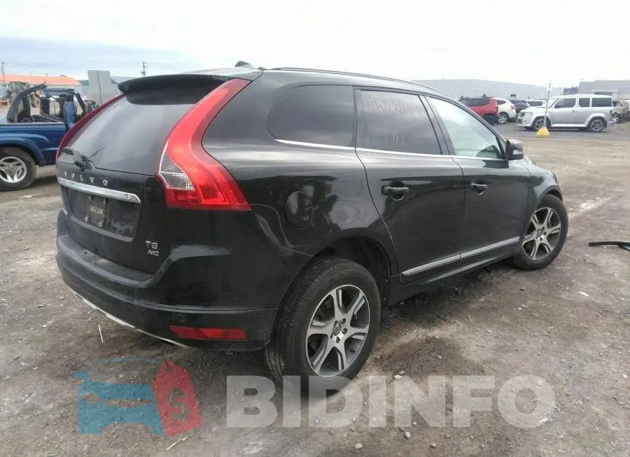 YV4902RC2F2611755 Photo# 4