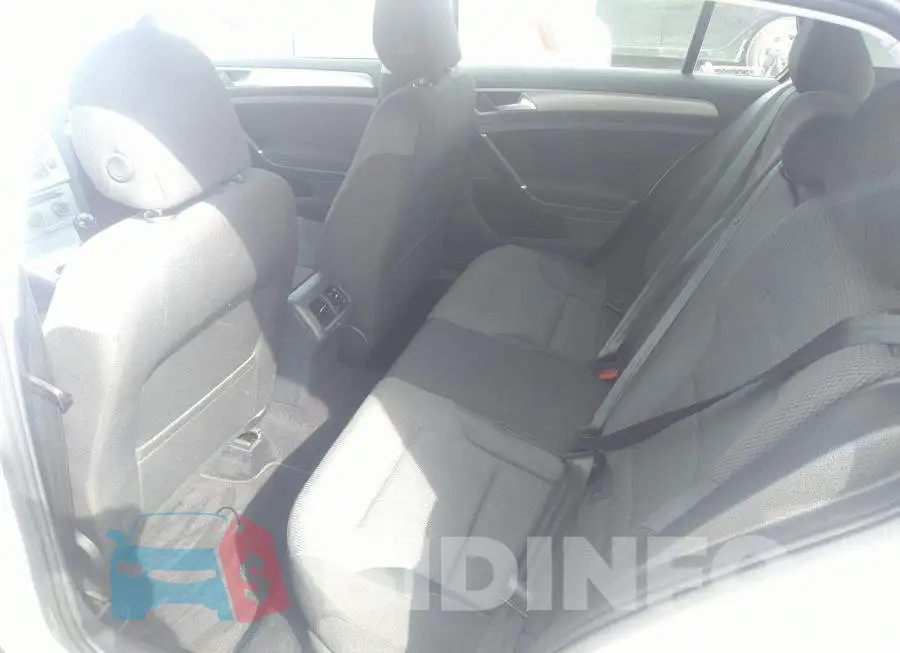 3VW117AU7FM098071 Photo# 8
