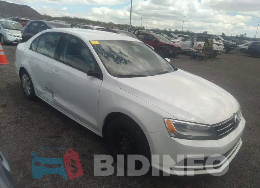 3VW1K7AJ9FM427114 Photo# 1