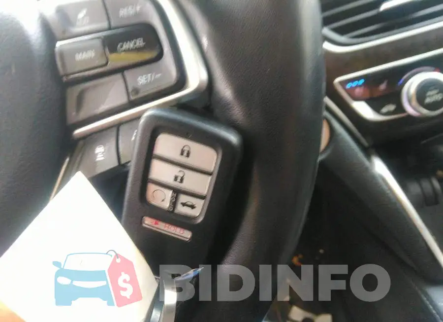 1HGCV1F90LA801702 Photo# 11