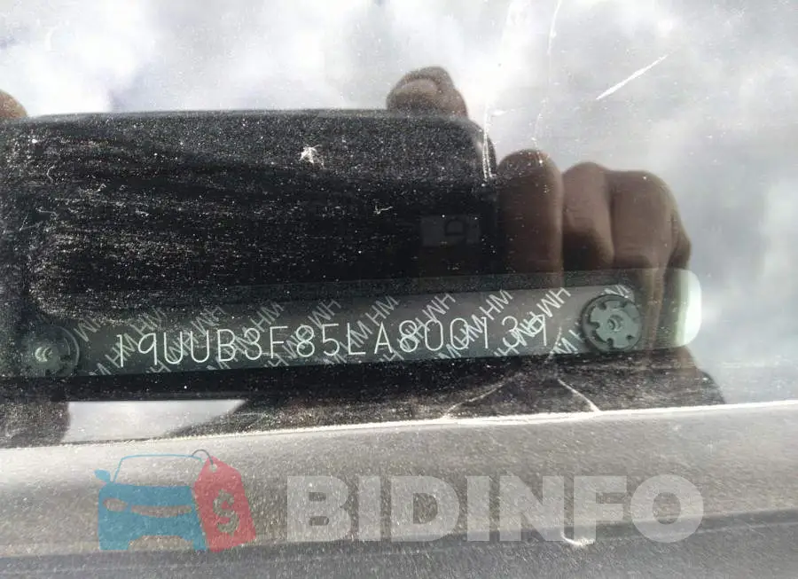 19UUB3F85LA800139 Photo# 9