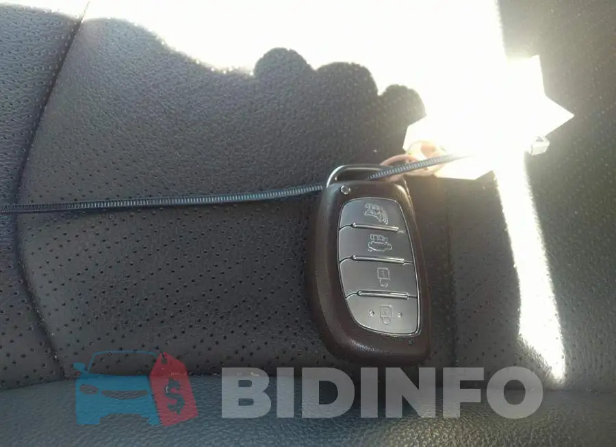 KMHD84LF5LU085525 Photo# 11