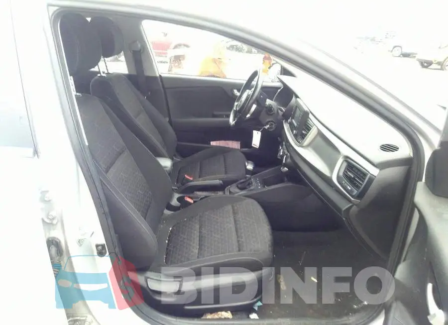 3KPA25AB1KE215635 Photo# 5