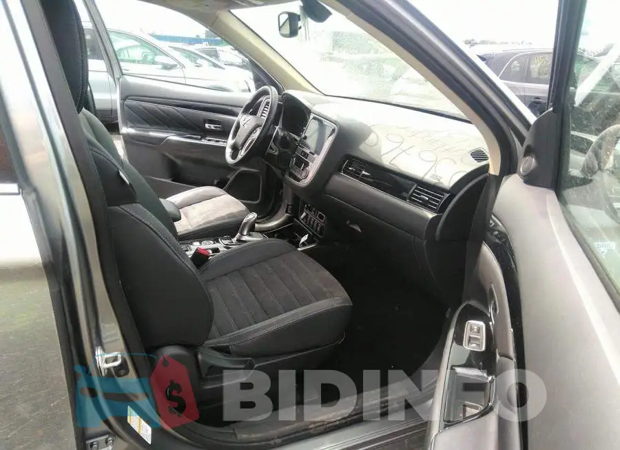 JA4J24A56KZ610137 Photo# 5