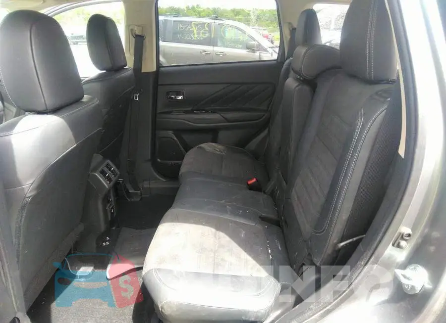JA4J24A56KZ610137 Photo# 8