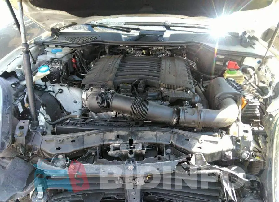 WP1AA2A26GKA14964 Photo# 10