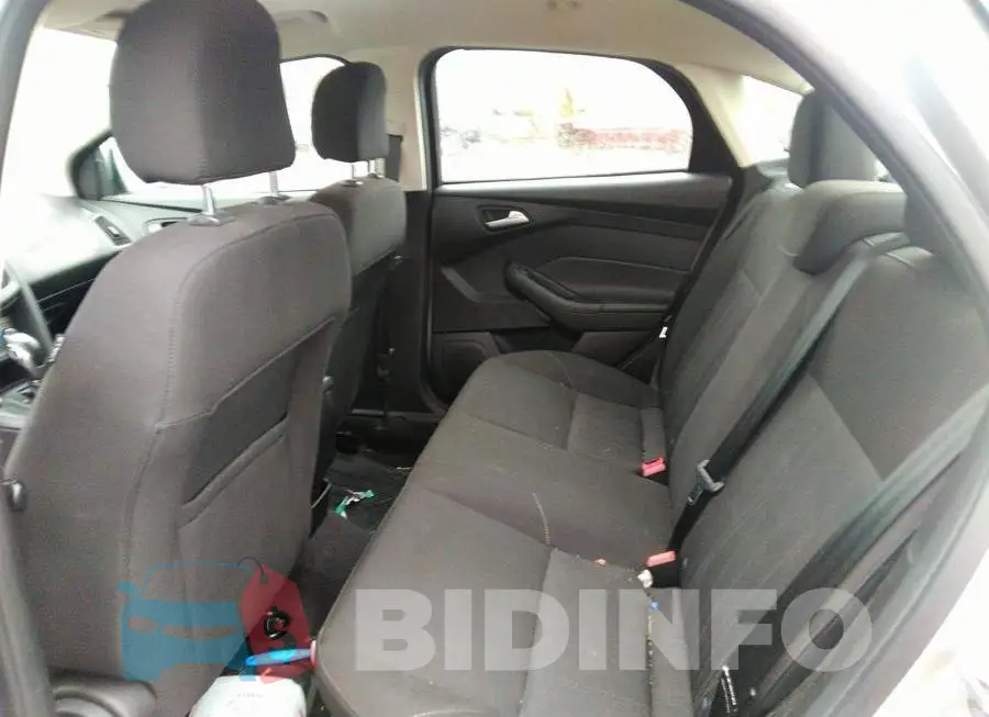 1FADP3F28FL245374 Photo# 8