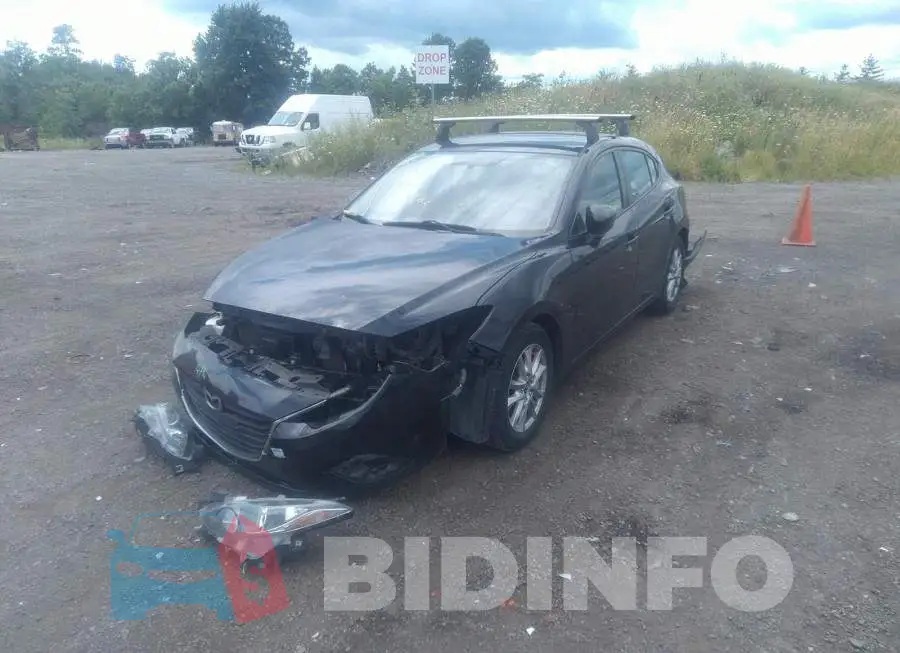 3MZBM1K71FM173395 Photo# 2