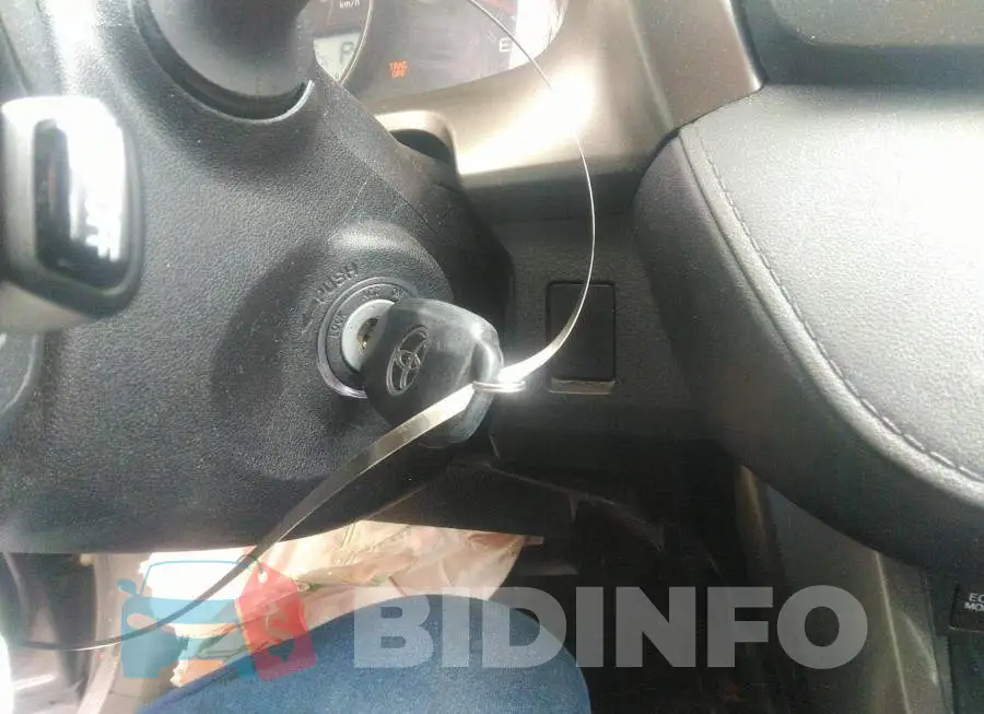 2T3ZFREV3FW214421 Photo# 11