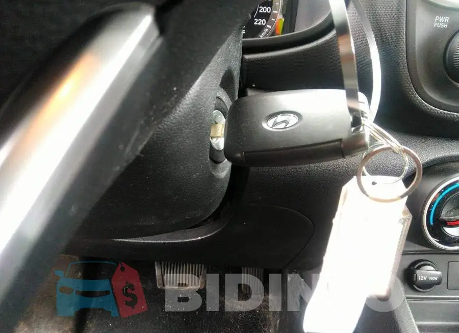 KMHRB8A33MU107823 Photo# 11