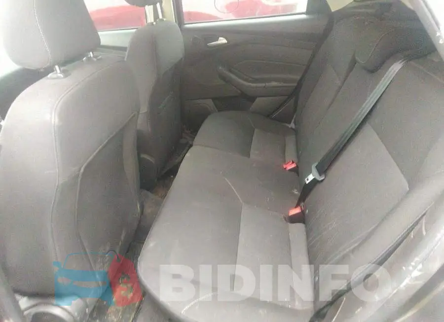 1FADP3M24JL253855 Photo# 8