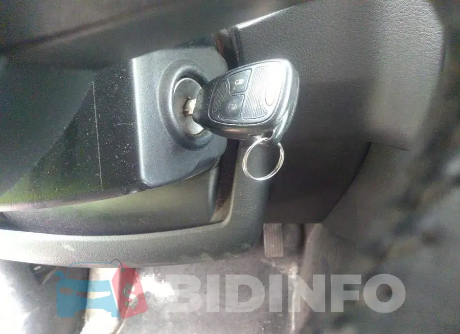1C4NJRAB6FD101679 Photo# 11