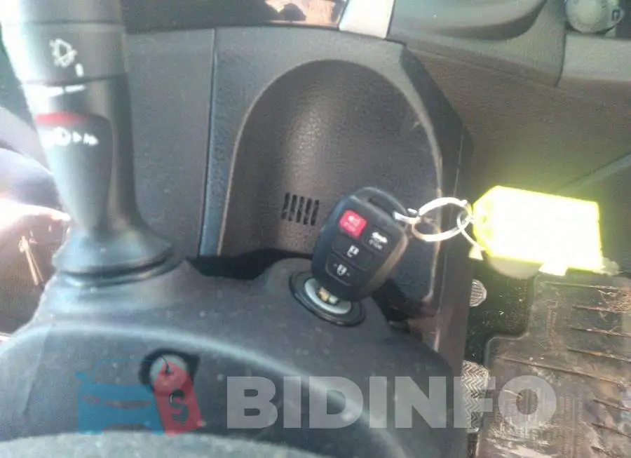 2T1BURHE2GC725584 Photo# 11