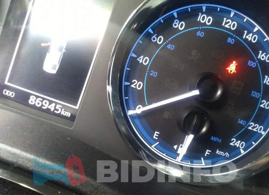 2T1BURHE7JC985812 Photo# 7