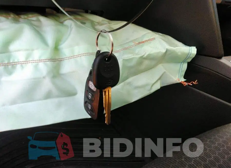 KMHD84LF4HU113564 Photo# 11 KMHD84LF4HU113564 Photo# 11