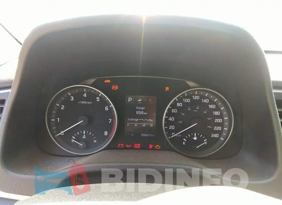 KMHD84LF4HU113564 Photo# 7 KMHD84LF4HU113564 Photo# 7