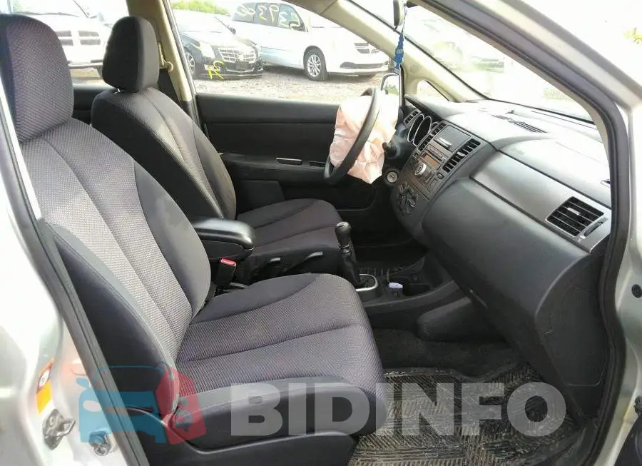 3N1BC13E79L431922 Photo# 5