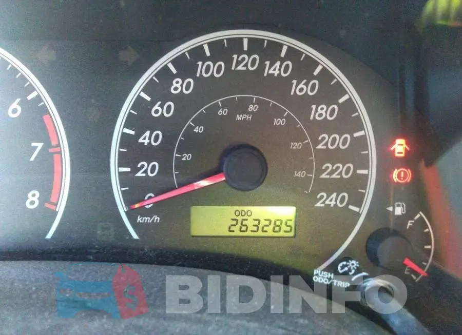 2T1BU40E09C111070 Photo# 7