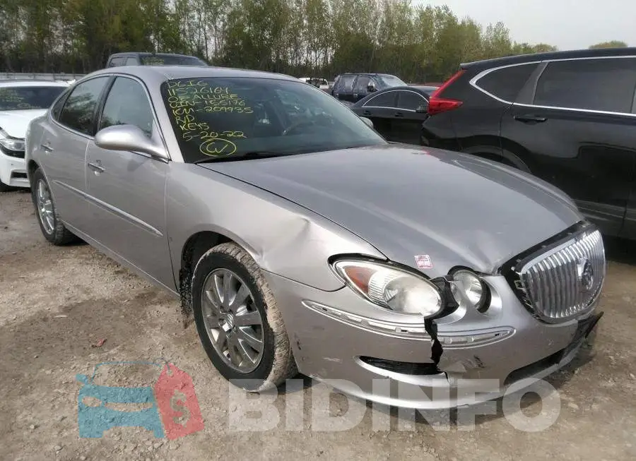 2G4WJ582181155176 Photo# 1