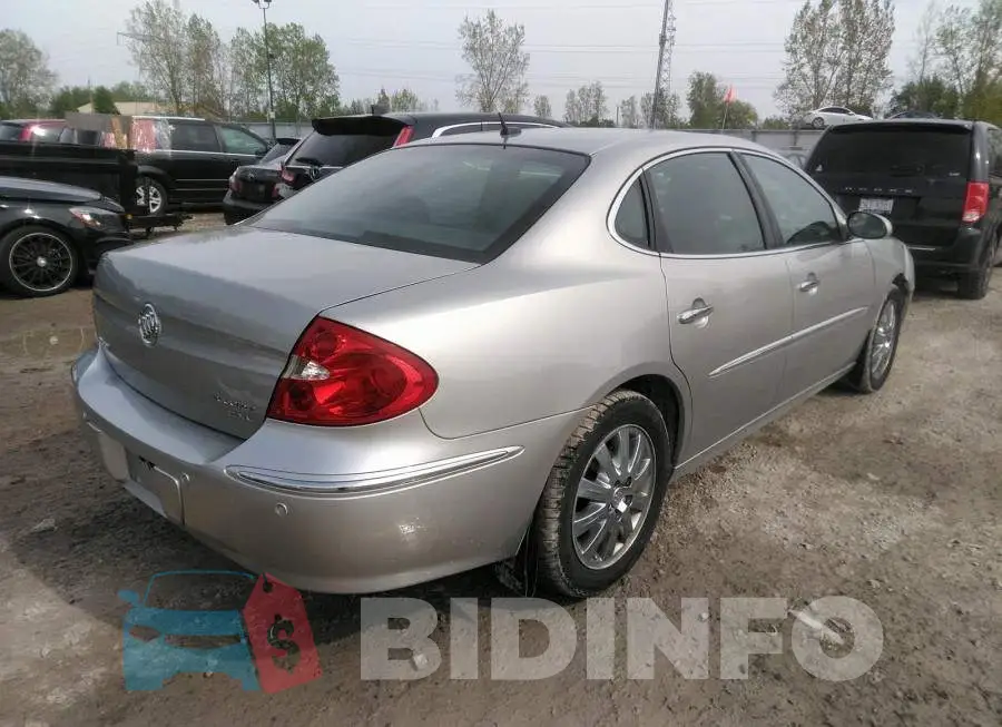 2G4WJ582181155176 Photo# 4