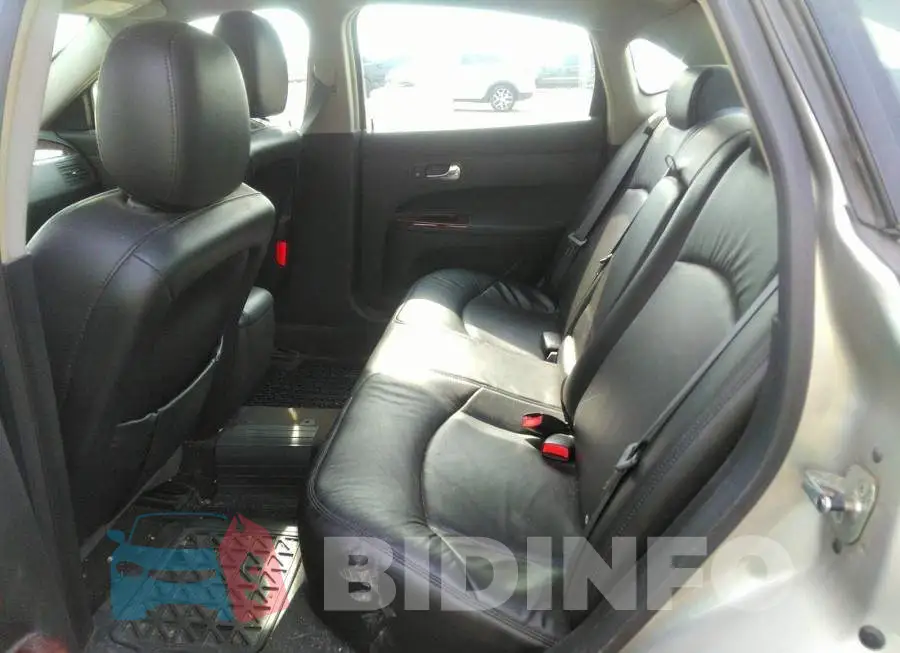 2G4WJ582181155176 Photo# 8