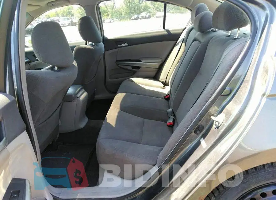 1HGCP25728A804821 Photo# 8