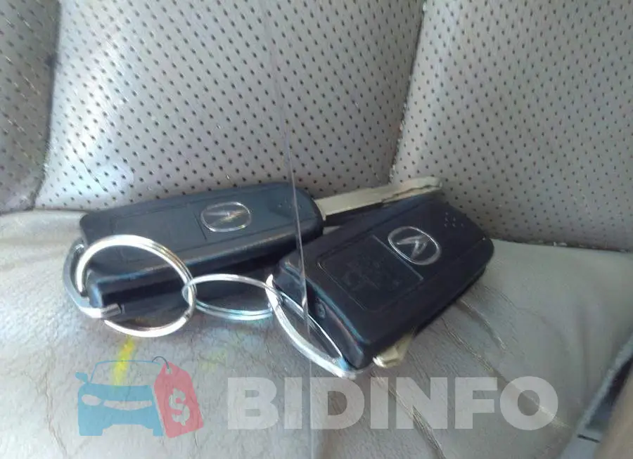 19UUA66207A025352 Photo# 11