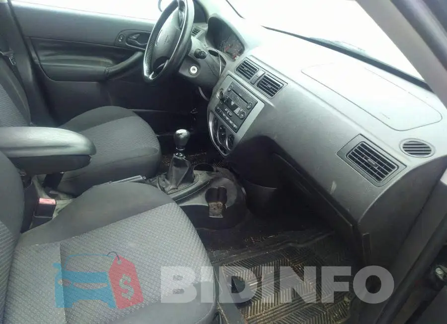 1FAFP37N47W295674 Photo# 5