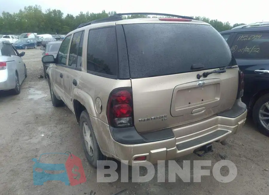 1GNDT13S562250382 Photo# 3