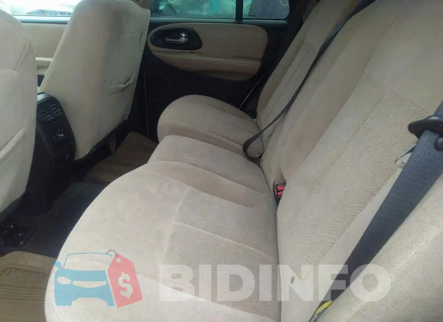 1GNDT13S562250382 Photo# 8