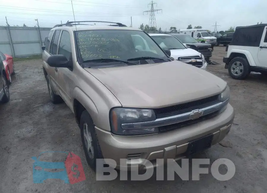 1GNDT13S562250382 Photo# 1