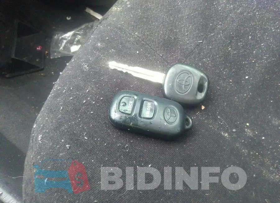 2T1BR32E95C847928 Photo# 11