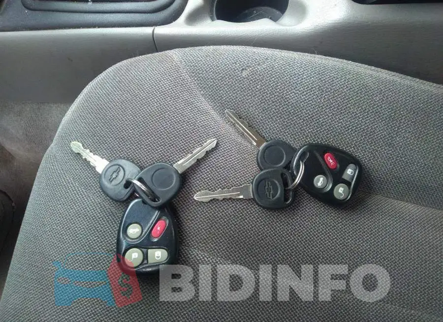 1G1ND52J53M718484 Photo# 11