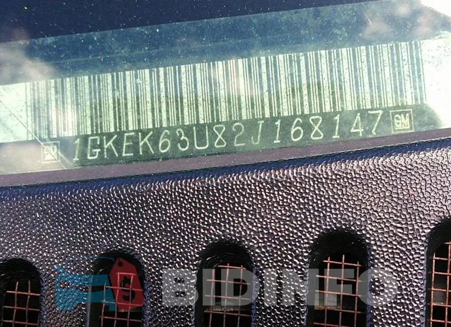 1GKEK63U82J168147 Photo# 9