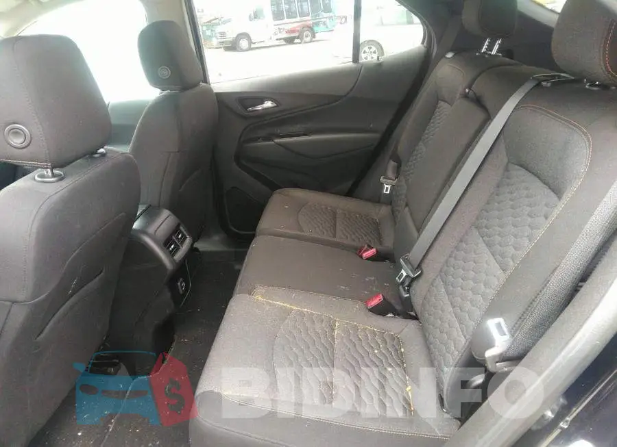 2GNAXUEV5M6165056 Photo# 8