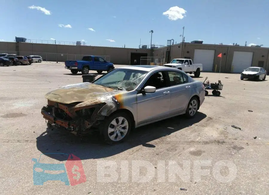 1HGCP26848A815746 Photo# 2